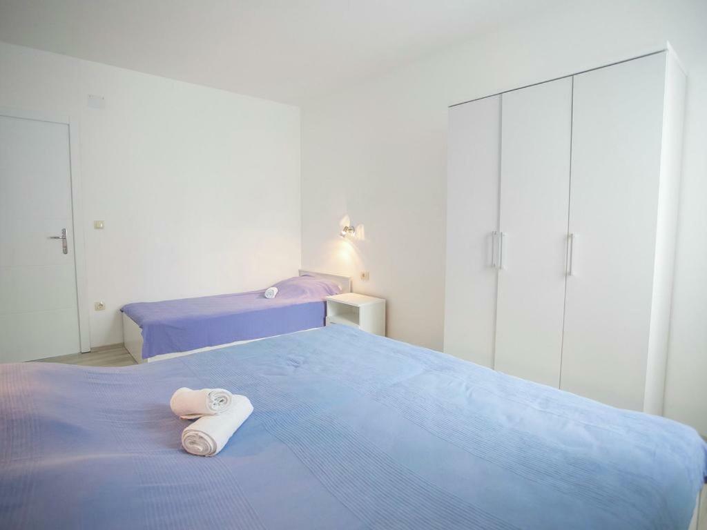 Sesar Apartments Krk - No. 3 Cvita Крк Екстер'єр фото